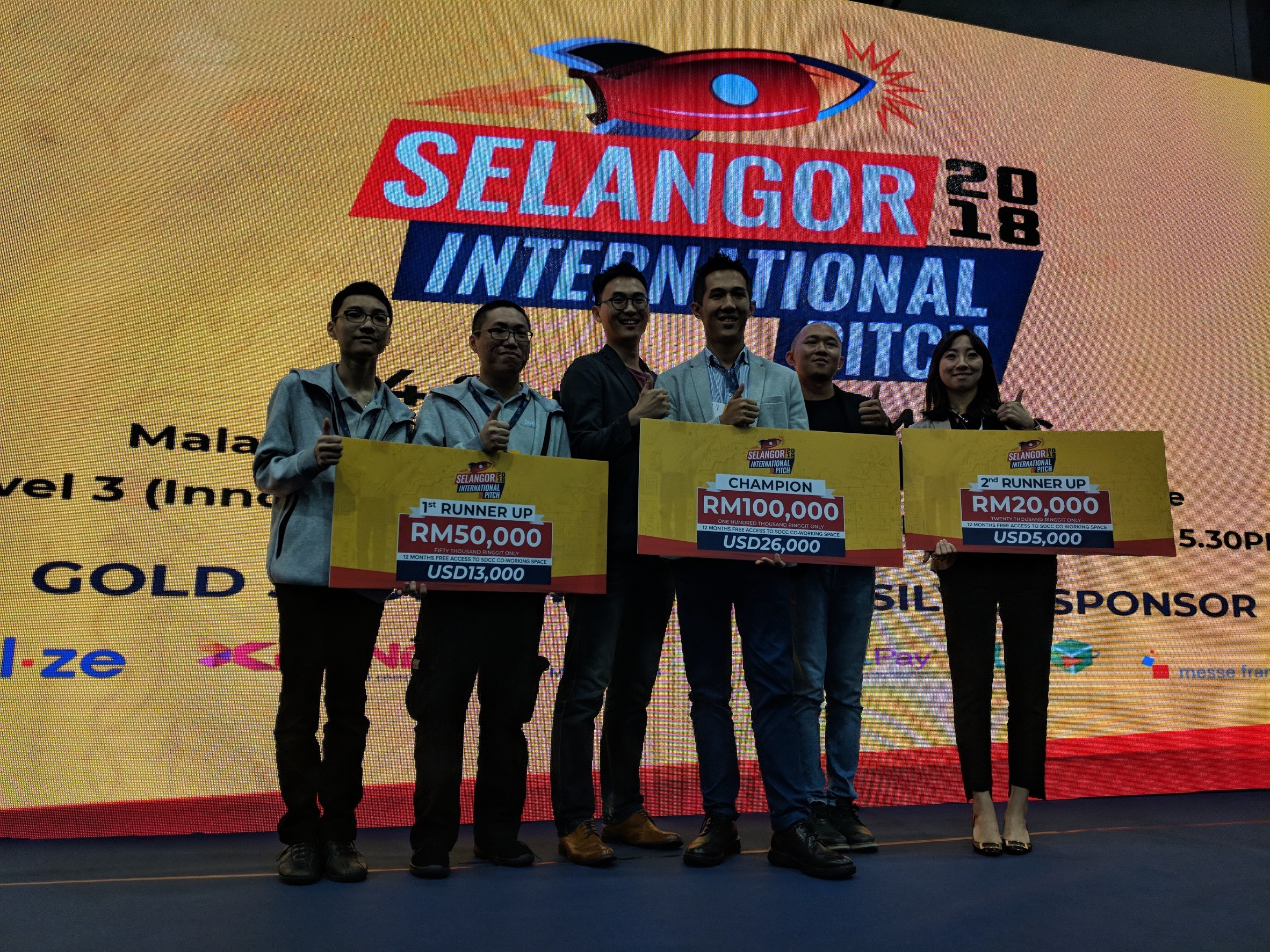 Selangor International Pitch - ible Airvida - Wearable Air Purifier